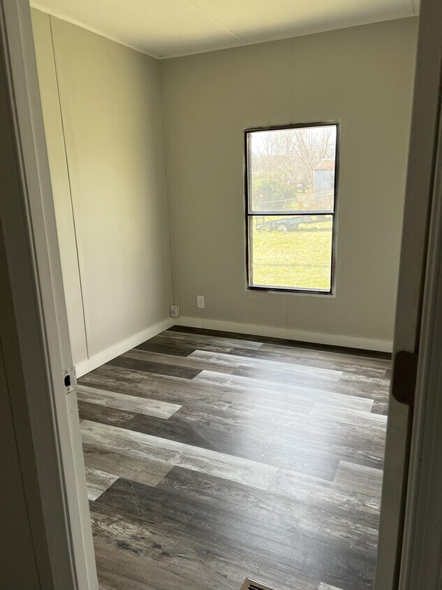 Foto del edificio - 164 Classic Vanville Rd