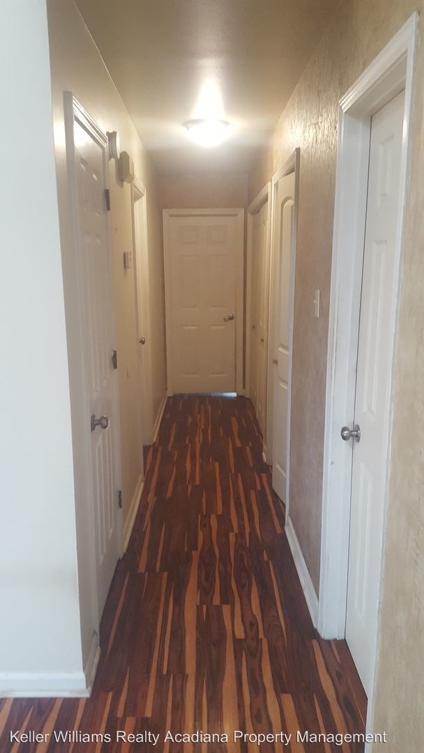 Foto del edificio - 3 br, 2 bath House - 106 Larry Dr