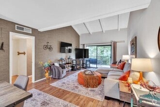 Building Photo - 2160 S Palm Canyon Dr