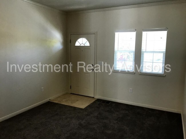 Building Photo - 3 bed 2.5 Townhome is Draper!