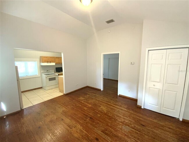 Foto del edificio - 2830 N Elmore Ave