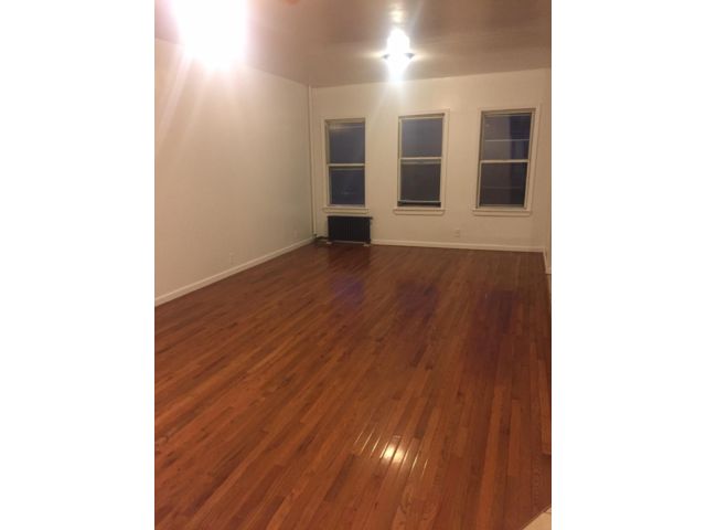 Foto principal - 2356 35th St