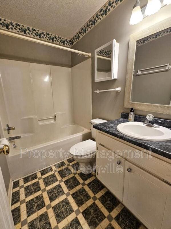 Building Photo - 107 Fowler St