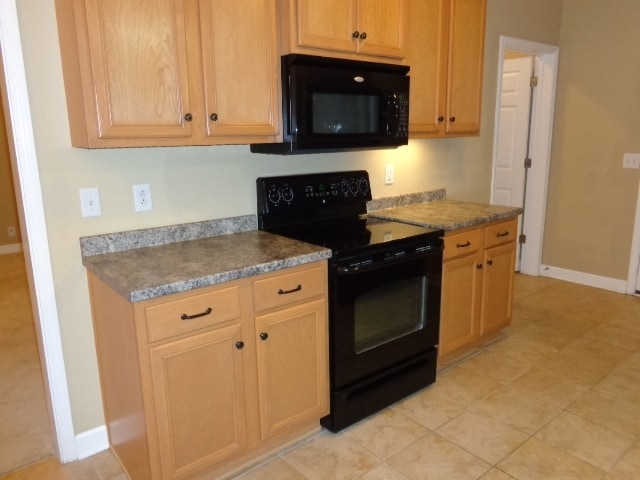 Building Photo - 5409 Sabin Ct