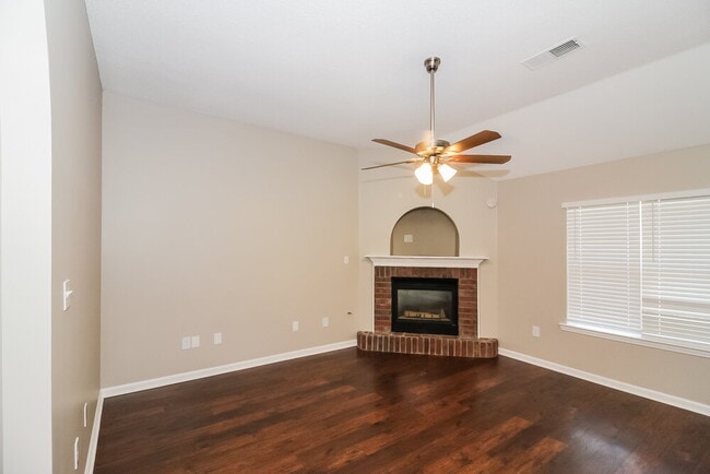 Building Photo - 6178 Morgan Manor Dr