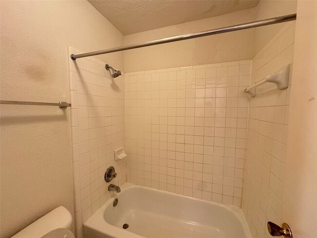 Foto del edificio - 10555 Turtlewood Ct