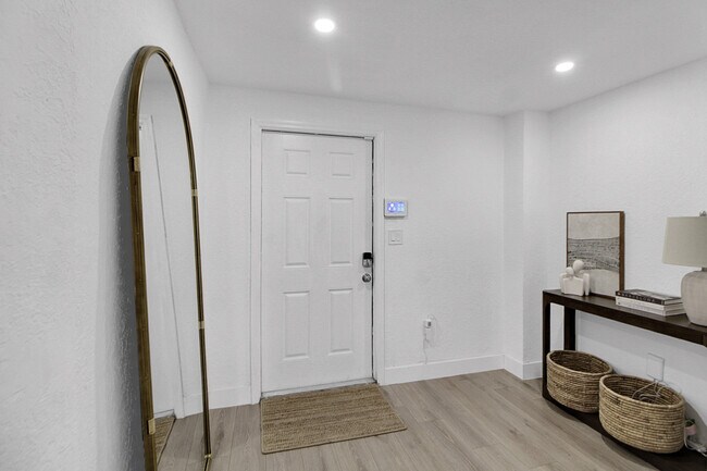 Foto del edificio - 18361 NE 20th Pl