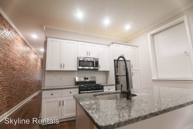 Building Photo - 1827 N 33rd St