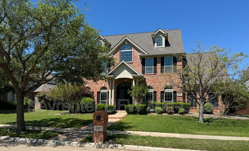 Foto principal - 2417 Creekside Cir S