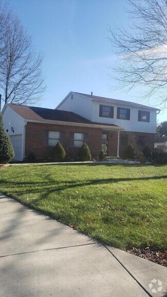 Building Photo - 2272 Oakhurst Dr