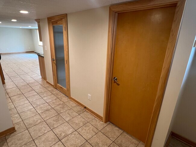 Foto del edificio - 864 9th Ave SE