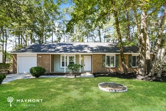 Building Photo - 68 Peppertree Ln