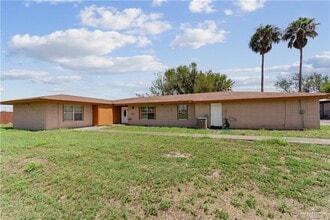 Building Photo - 3208 N Westgate Dr