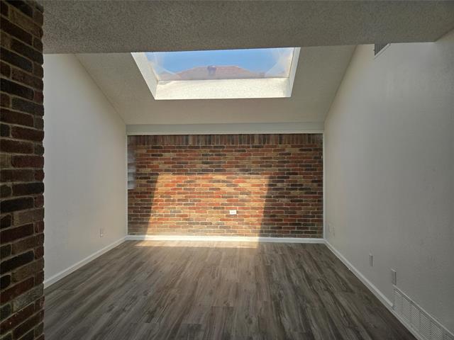 Building Photo - 3032 Big Oaks Dr