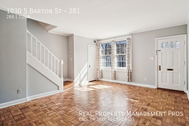 Building Photo - Sunny & Spacious Arlington Village TH- Ste...