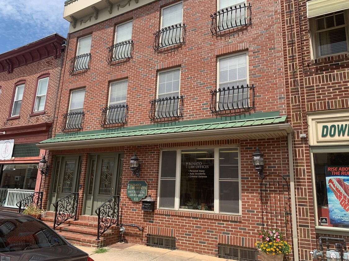 133 E Lancaster Ave, 2nd floor - 133 E Lancaster Ave