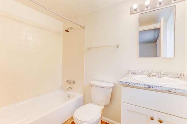 Interior Photo - Creekside At Amherst Apartments