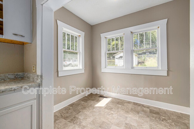 Building Photo - 2528 25th Street Ensley