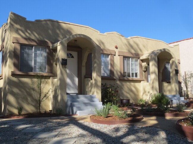 Building Photo - 3121 Sherwood Ave