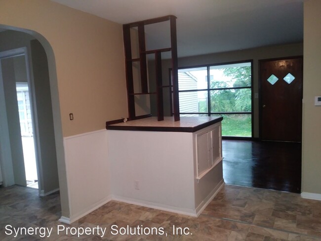 Foto del edificio - 3 br, 1 bath House - Jade Ave 448