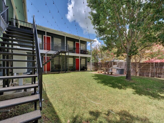 Foto del edificio - 4712 Depew Ave