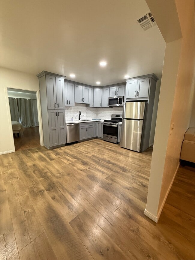 Foto del edificio - 25446 Lane St