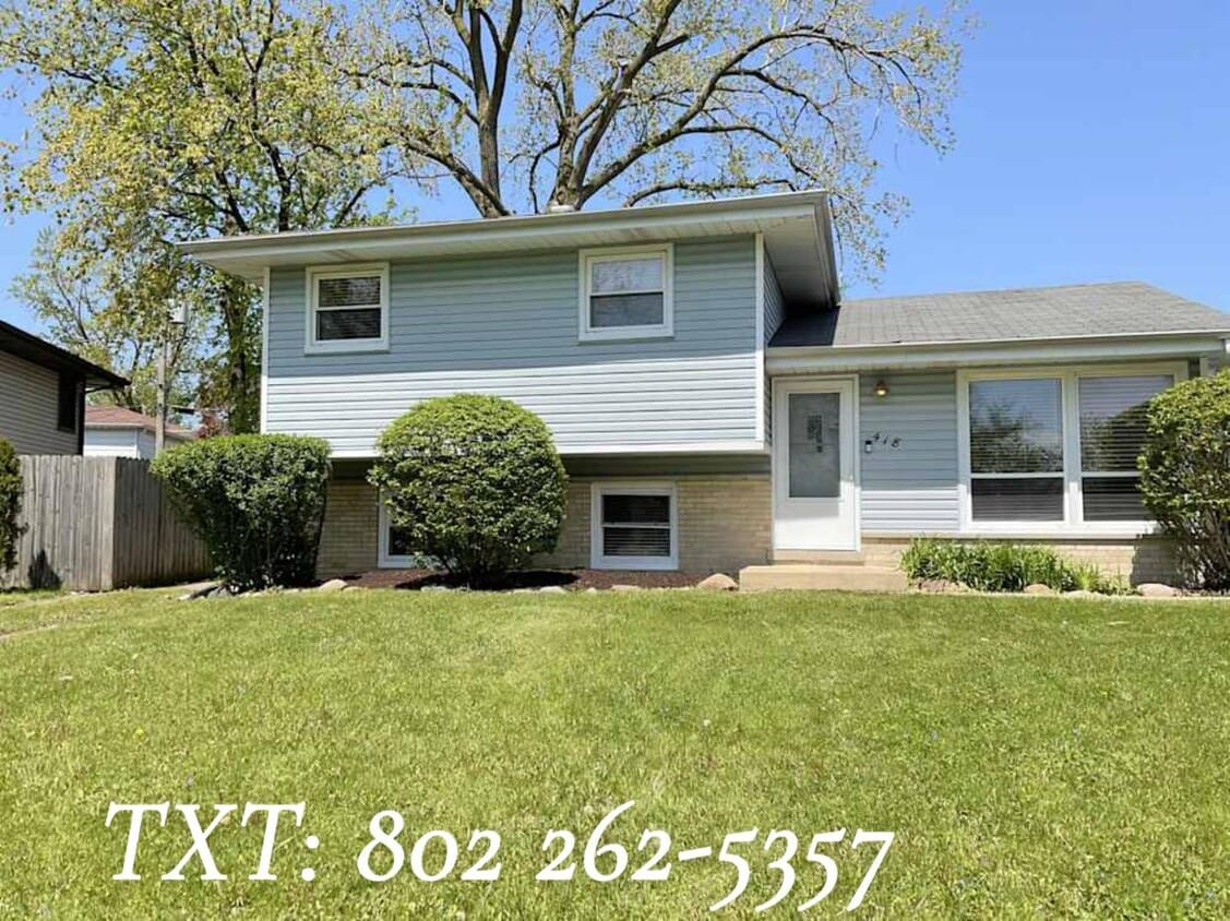 Primary Photo - 438 W Lake Park Dr