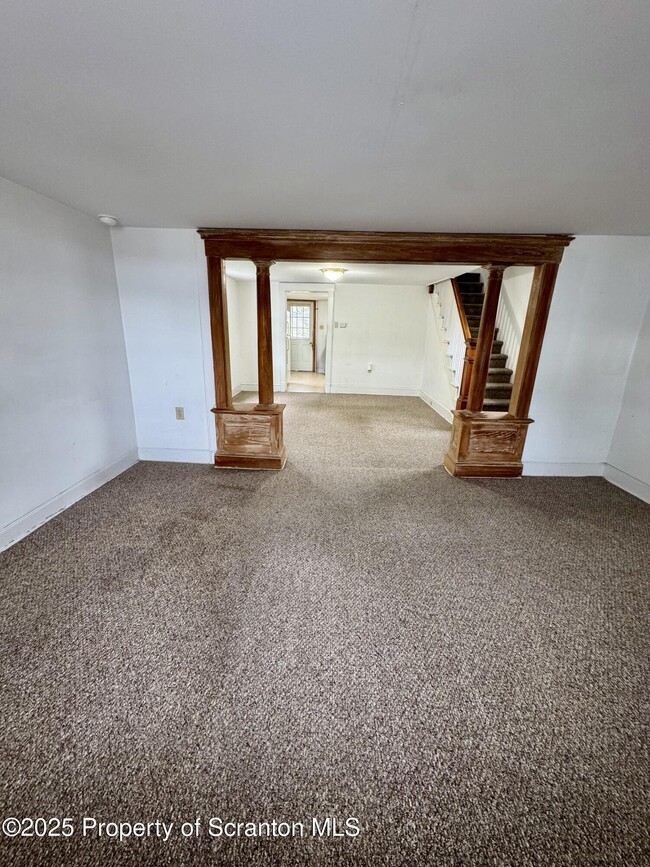 Building Photo - 713 Hazle St