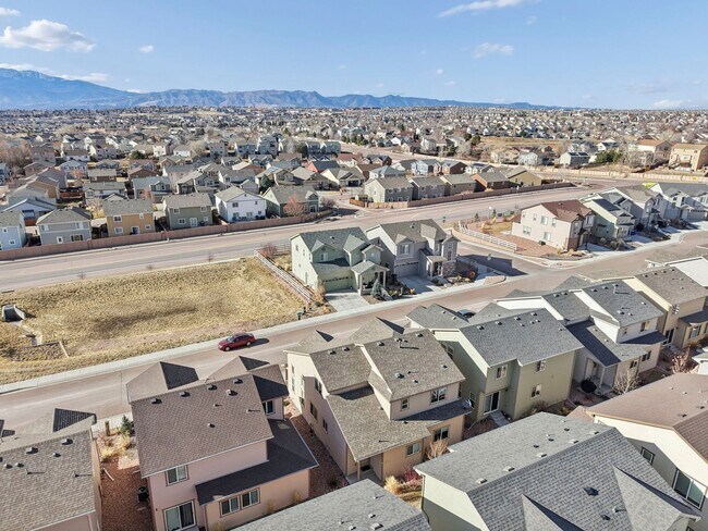 Foto del edificio - 3 Bed 2 bath house off of N Carefree!