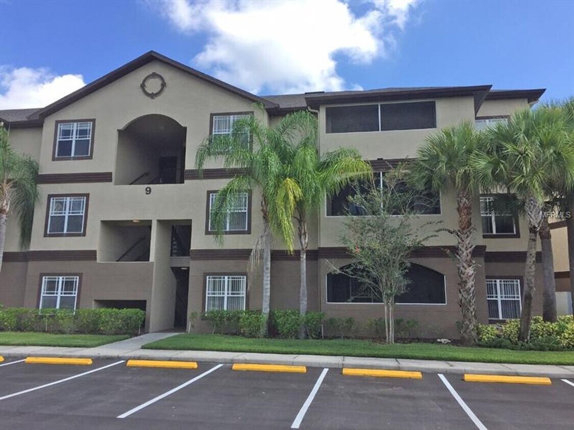 Primary Photo - Luxury and Spacious, 1st floor condo with ...