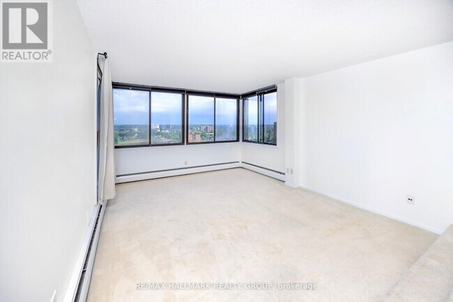 Photo du bâtiment - 415-1415 Greenview Ave