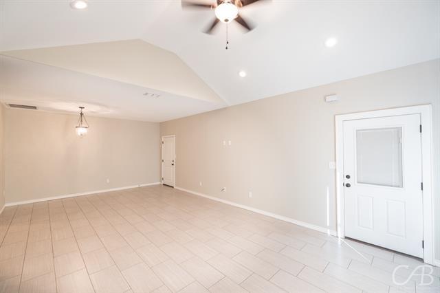 Building Photo - 6025 Jennings Dr
