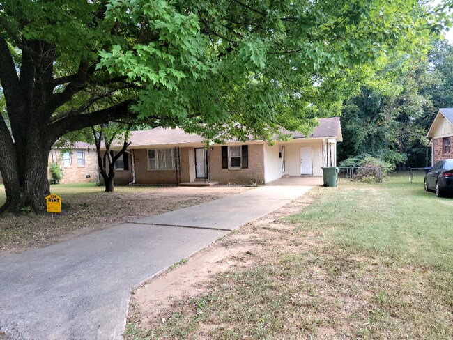 Building Photo - 4705 Westwood Dr NW