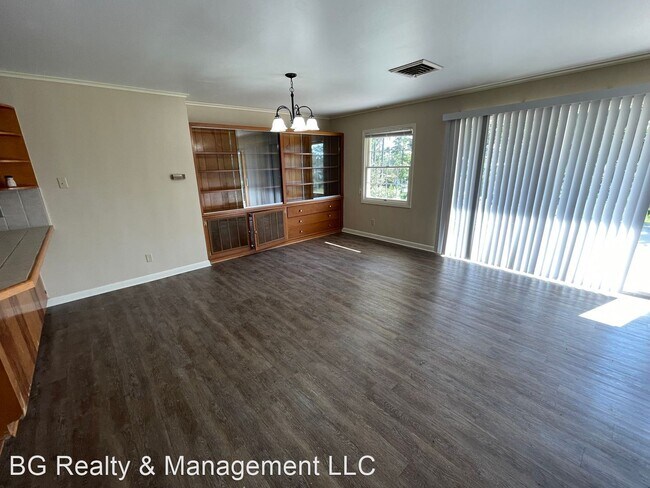 Foto del edificio - 3 br, 2.5 bath House - 1415 Musser Rd