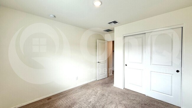 Building Photo - 1537 E Kendall Pl