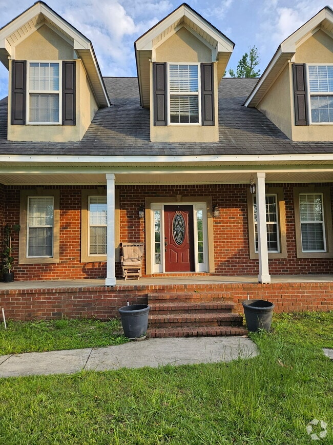 Building Photo - 904 Rainne Ct