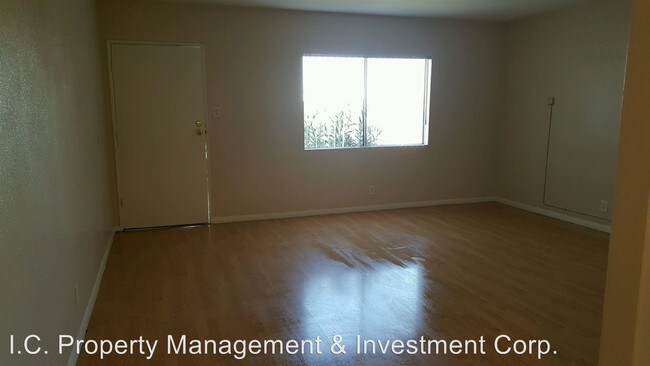 Foto del edificio - 11467 Sherman Way