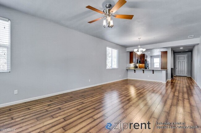 Building Photo - 3 br, 2 bath House - 4800 Ammolite Way, El...