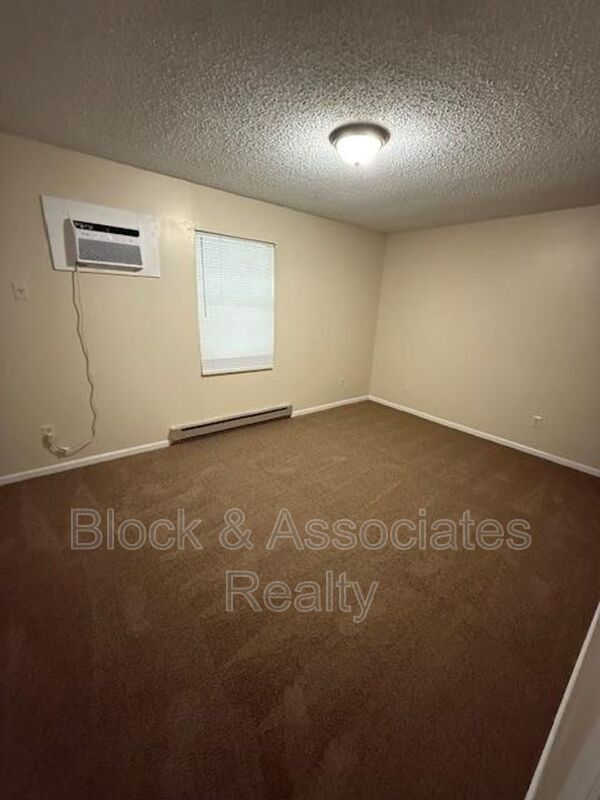 Foto del edificio - 119 Reece Ct