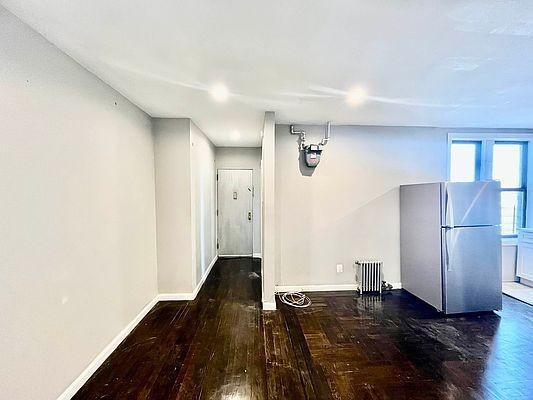 Foto del edificio - 2 bedroom in BRONX NY 10463