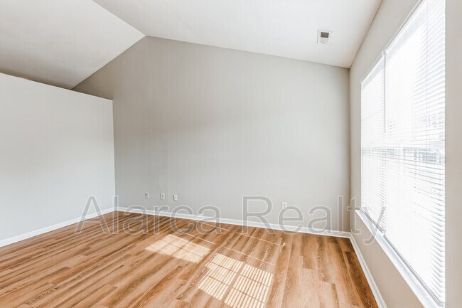 Building Photo - 5517 Windy Valley Dr