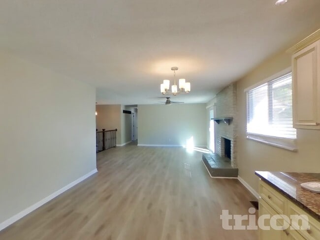 Building Photo - 43 Westbrook Dr