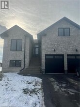 Building Photo - 10 CRISTALLINA Dr
