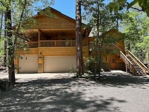Building Photo - 2960 Briarwood Ln