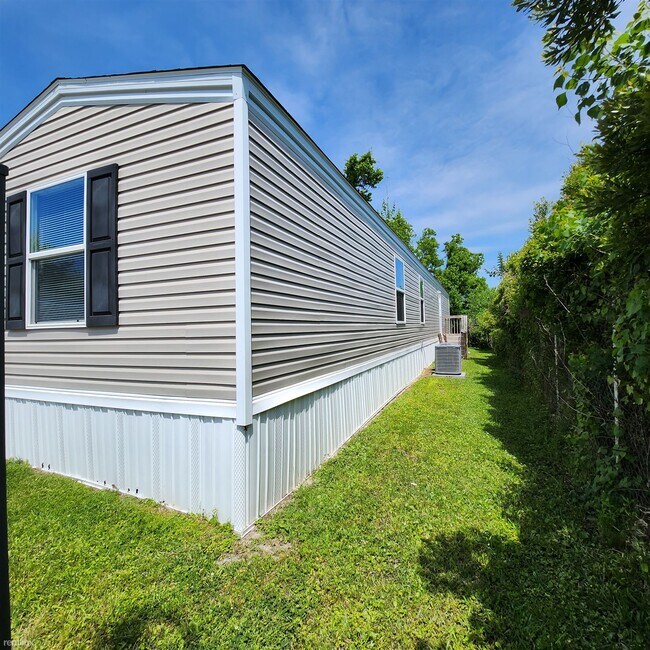 Foto del edificio - 2 br, 2 bath Mobile Home - 6401 Lois Street