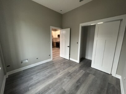 Foto del edificio - 5911 N Nashotah Ave