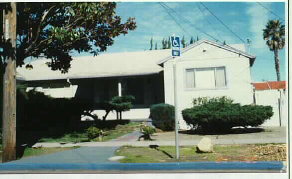 Building Photo - 2607 Lowell Ave