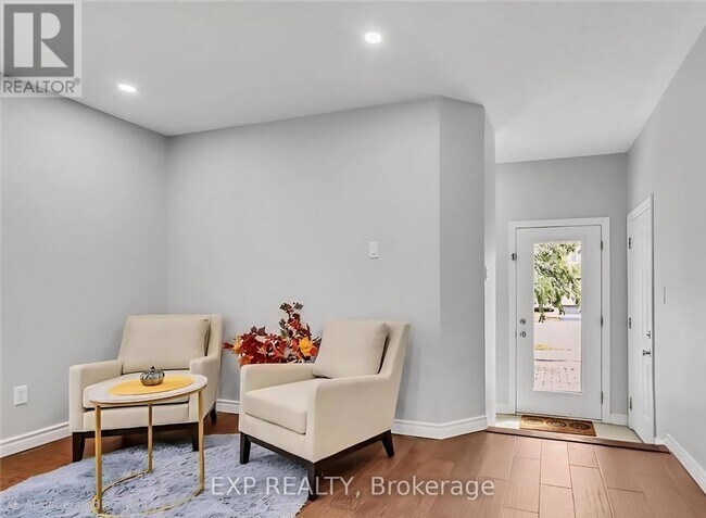 Building Photo - 634 Paul Métivier Dr.