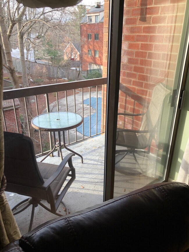 deck - 666 Main St
