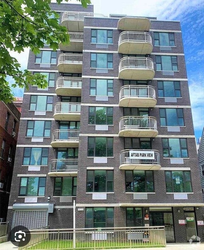 Building Photo - 89-14 150th St